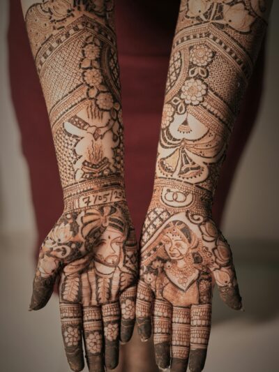 Mehndi Artist